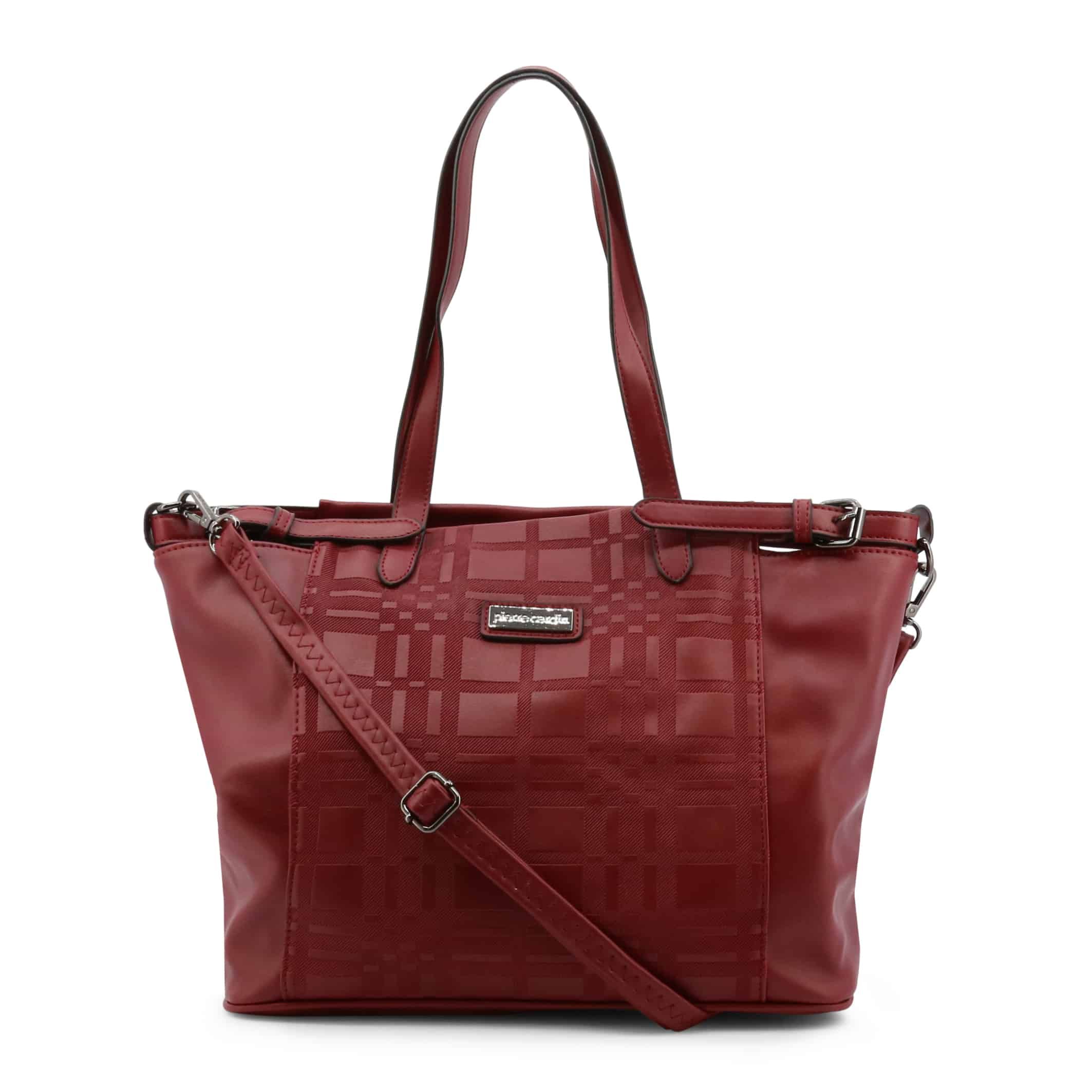 07e45d40-26b7-11ec-89a6-4d5b79858d4f Pierre Cardin