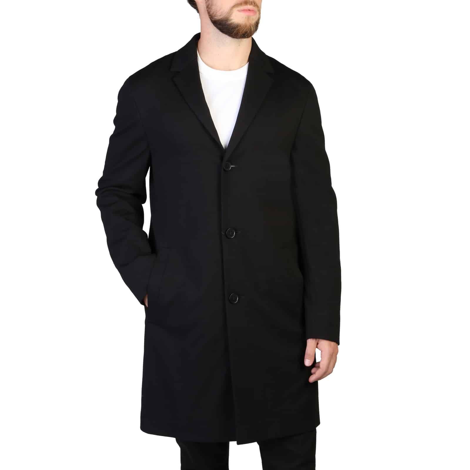 7de35750-1ad5-11ec-b86d-8bd16cbe2775 Calvin Klein
